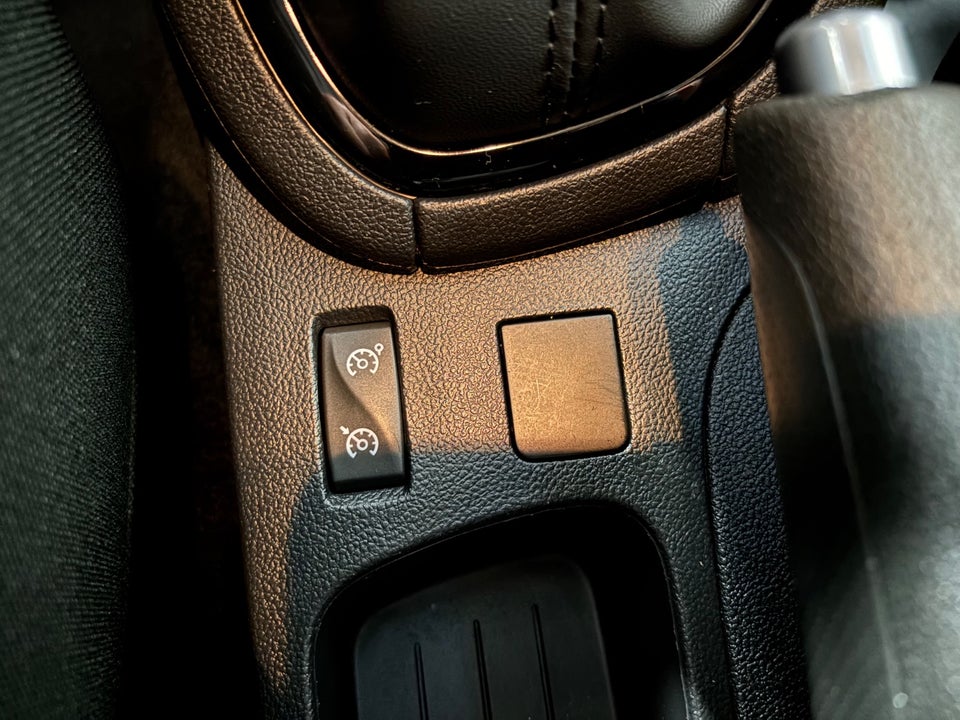 Renault Clio IV 1,2 16V Zen Sport Tourer 5d