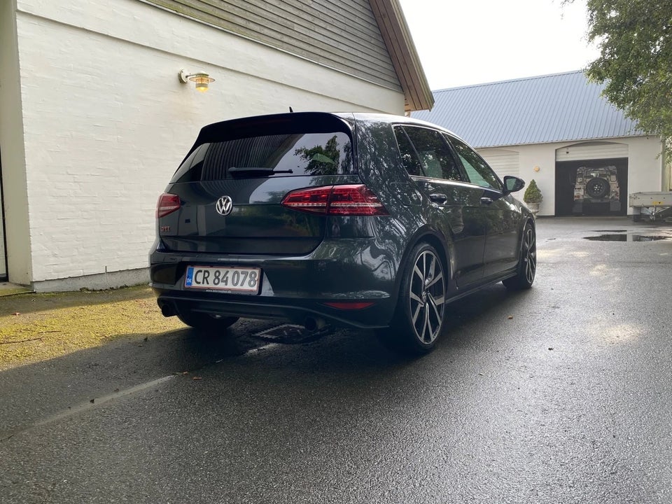 VW Golf VII 2,0 GTi Performance DSG BMT 5d