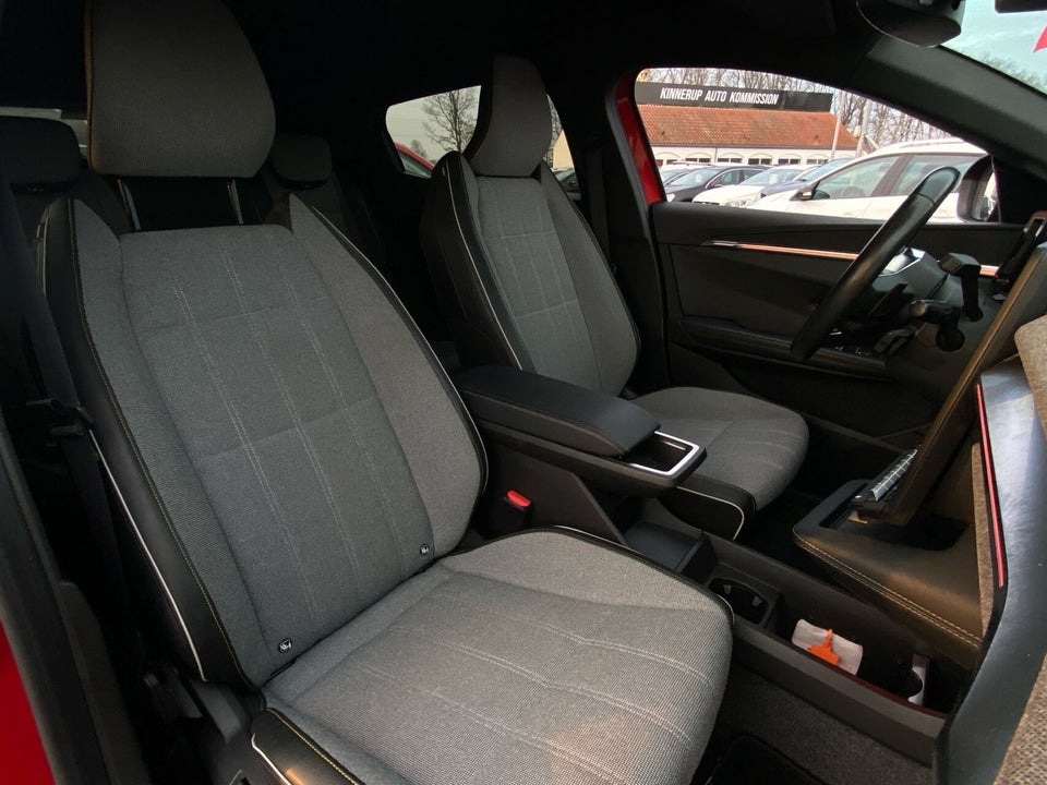 Renault Megane E-Tech 40 Techno 5d