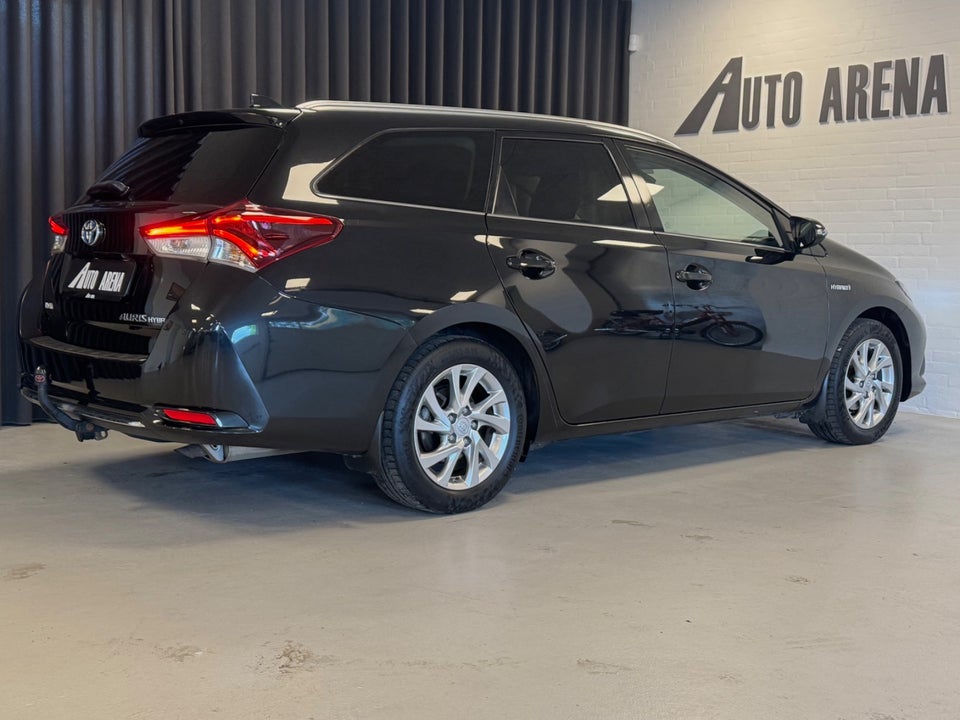 Toyota Auris 1,8 Hybrid H2 Comfort Touring Sports CVT 5d