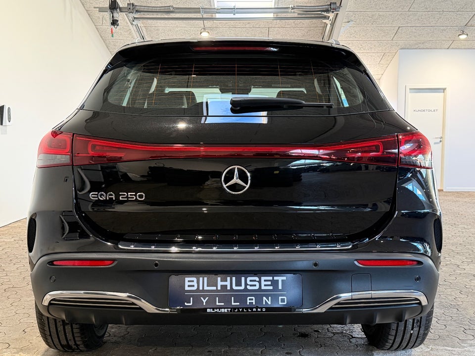 Mercedes EQA250 AMG Line 5d