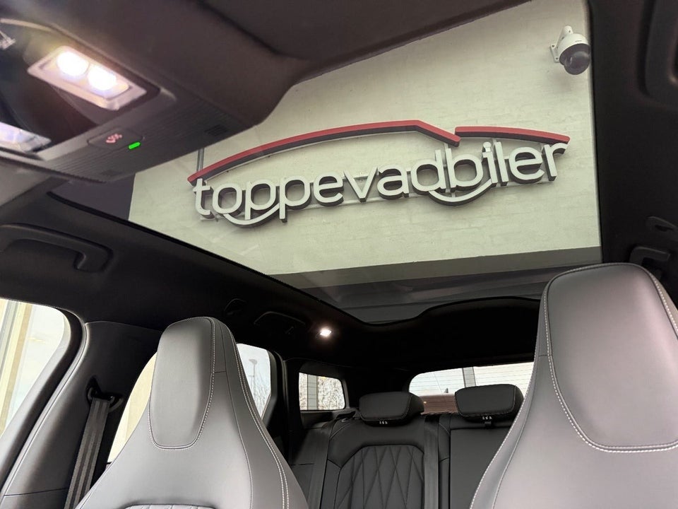 Ford Explorer 77 Premium Extended Range 5d