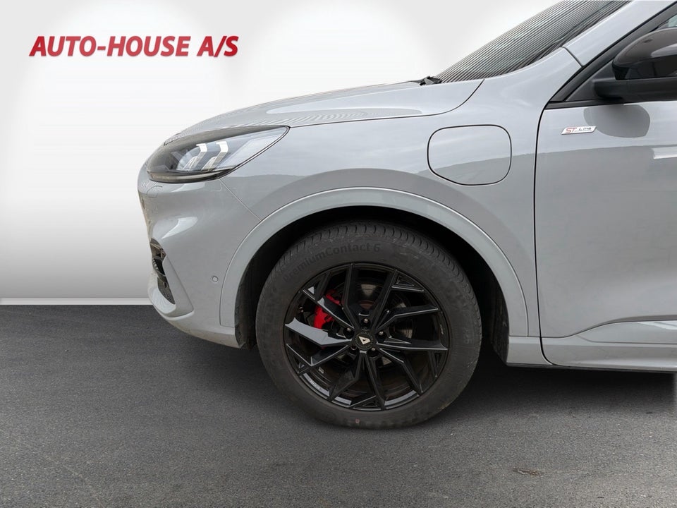 Ford Kuga 2,5 PHEV Graphite Tech CVT 5d
