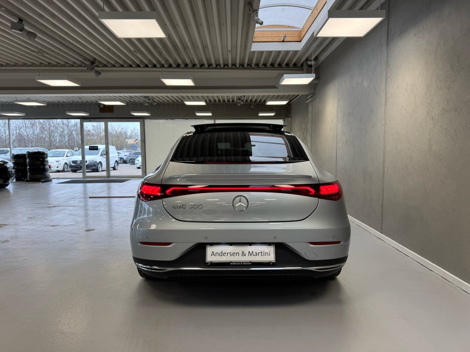 Mercedes EQE300 Electric Art 4d