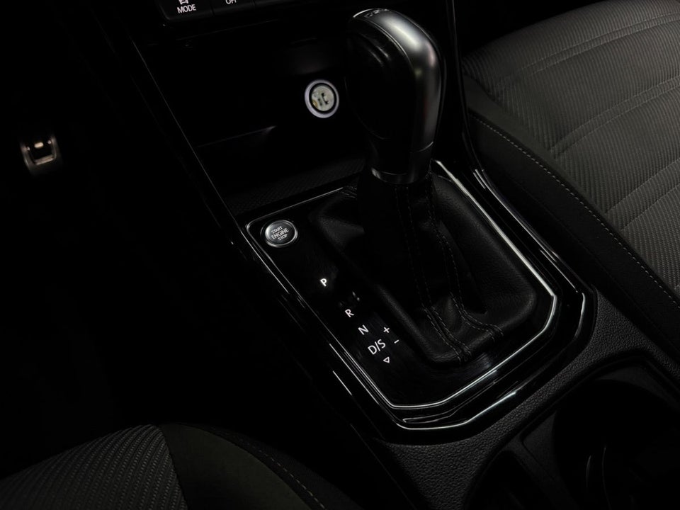 VW Touran 2,0 TDi 190 R-line DSG 7prs 5d