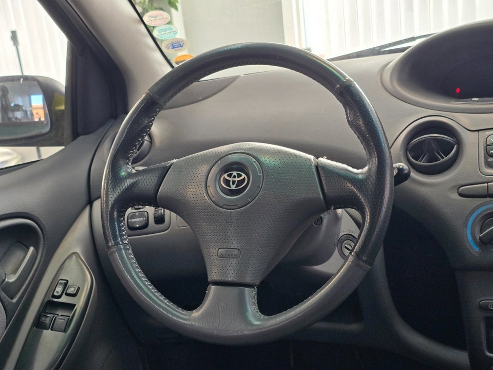 Toyota Yaris 1,3 Luna 5d