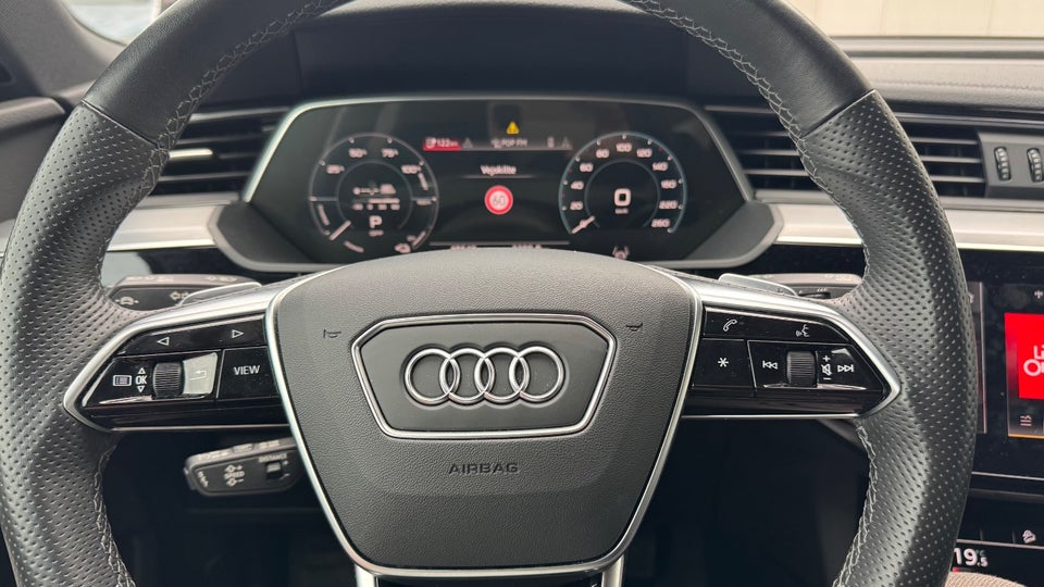 Audi e-tron 55 S-line quattro 5d