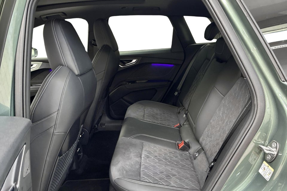 Audi Q4 e-tron performance 5d