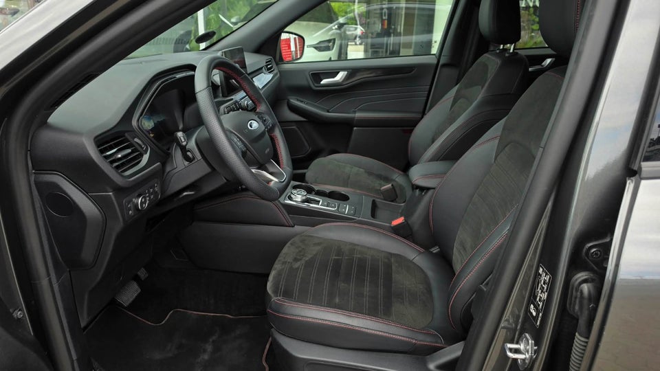 Ford Kuga 2,5 PHEV ST-Line X CVT 5d