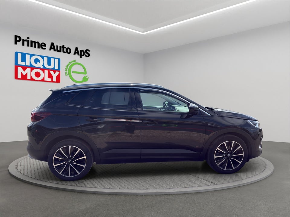 Opel Grandland X 1,6 T 180 Business Ultimate aut. 5d