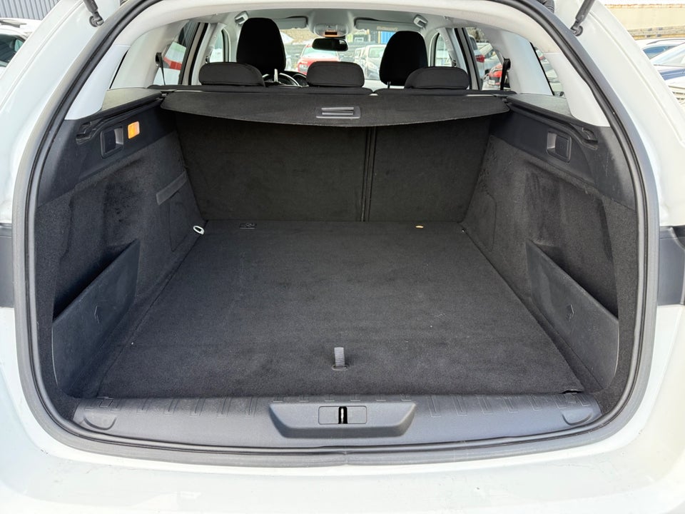 Peugeot 308 1,6 BlueHDi 120 Active SW 5d