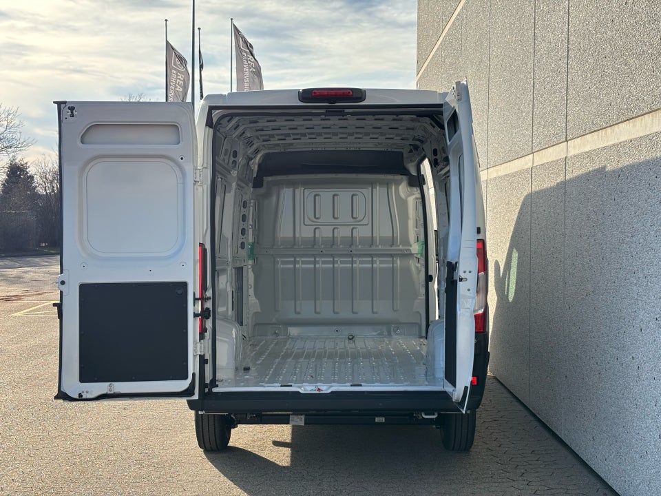 Fiat Ducato 35 Maxi 2,2 MJT 180 Kassevogn L3H2 Pro aut.