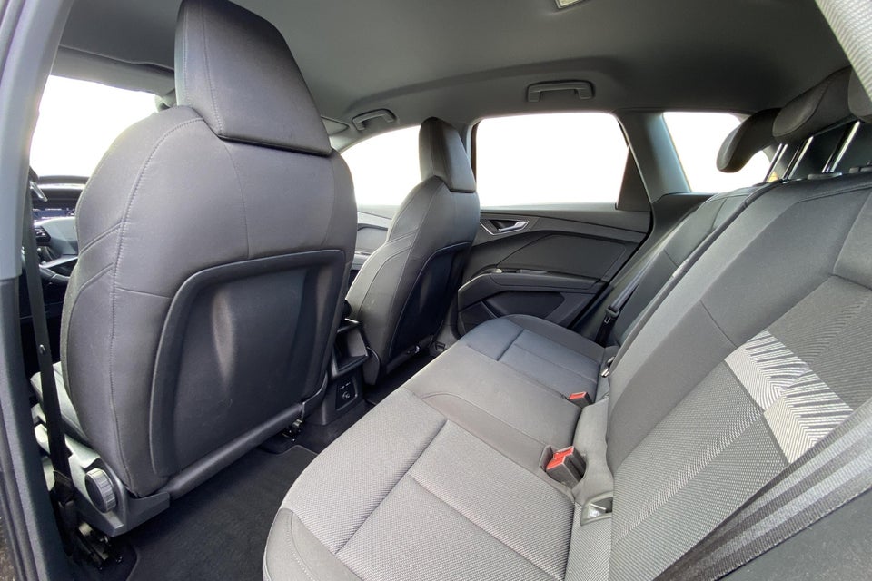 Audi Q4 e-tron 40 Attitude S-line 5d