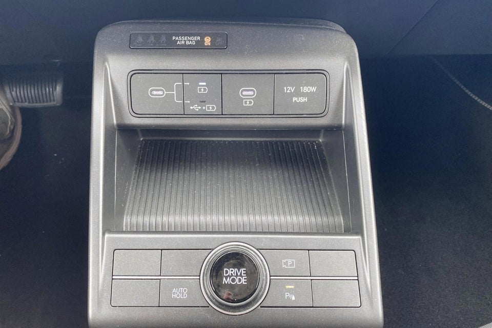 Hyundai Kona 48 EV Essential 5d