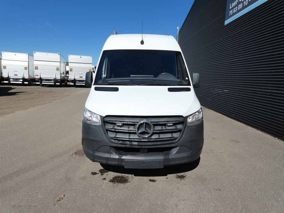 Mercedes Sprinter 316 2,2 CDi A2 Kassevogn RWD