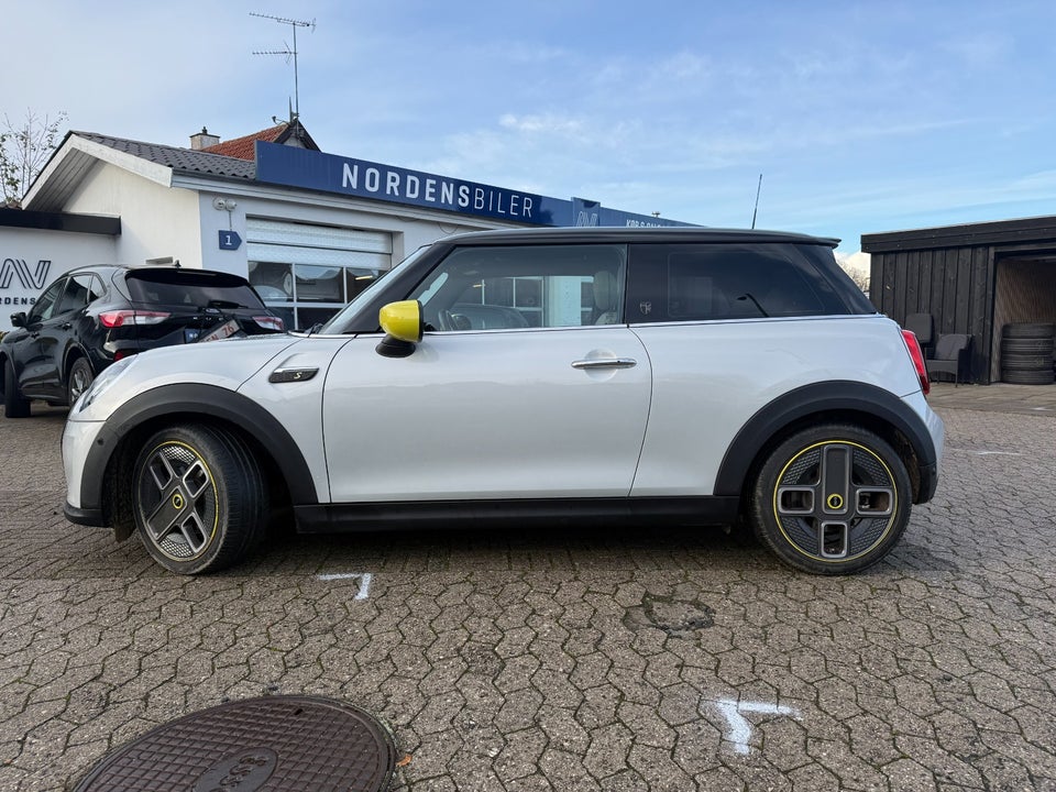 MINI Cooper SE Yours Trim 3d