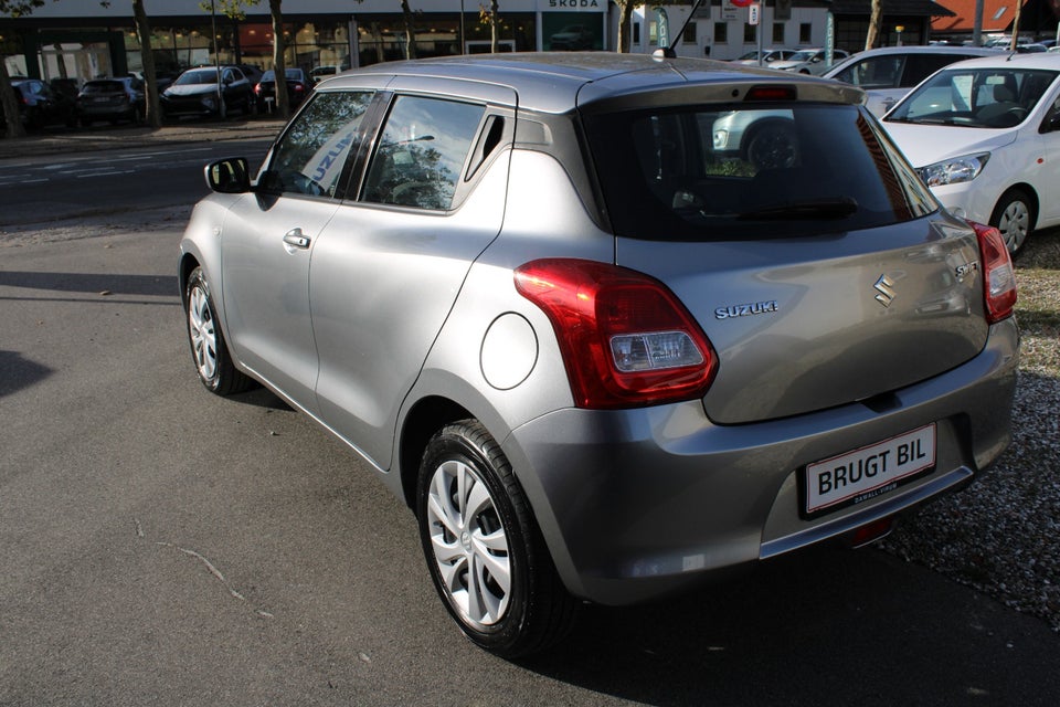 Suzuki Swift 1,2 Dualjet Club 5d