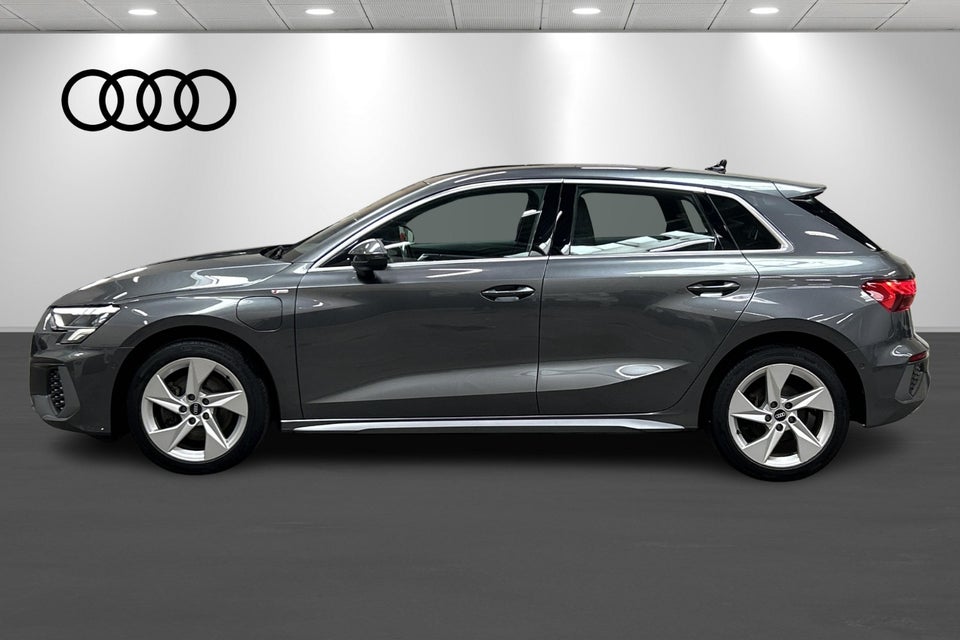 Audi A3 40 TFSi e S-line Sportback S-tr. 5d