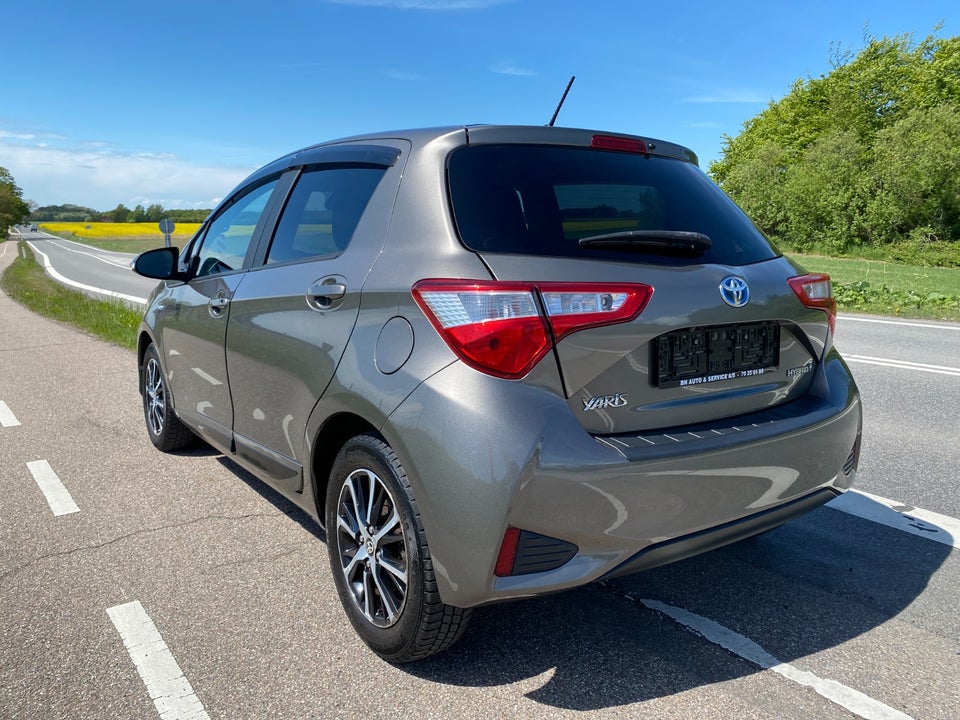 Toyota Yaris 1,5 Hybrid H2 Premium e-CVT 5d