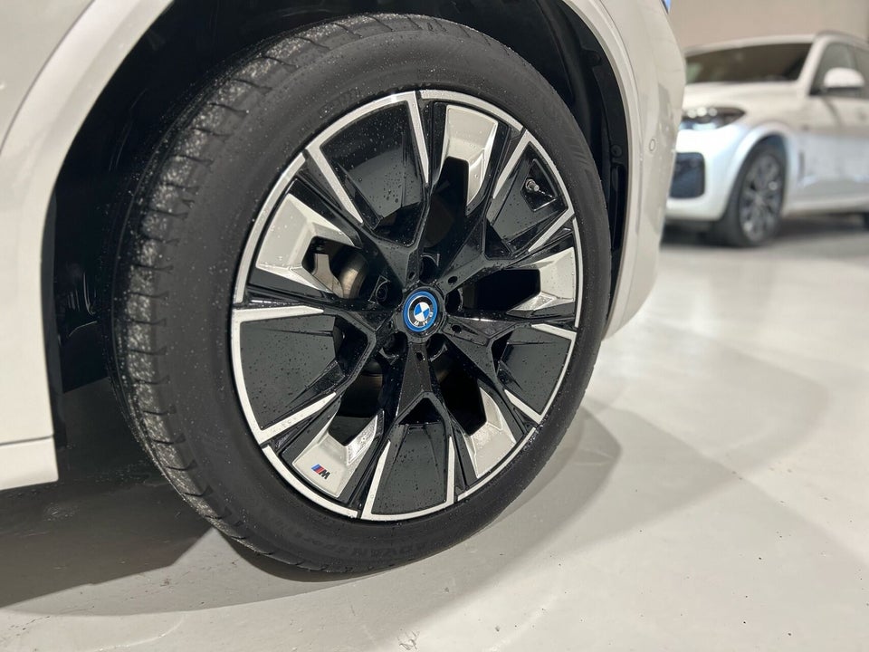 BMW iX3 Charged Plus M-Sport 5d