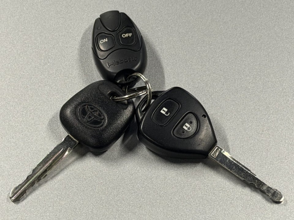 Toyota Yaris 1,3 VVT-i T1 5d