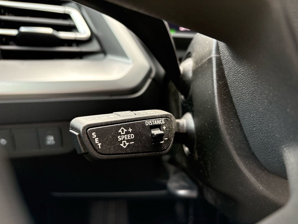 Audi Q4 e-tron 40 Advanced 5d