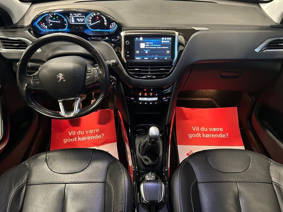 Peugeot 2008 1,2 e-THP 130 Allure Sky 5d