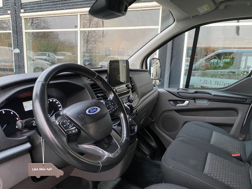 Ford Transit Custom 300L 2,0 TDCi 130 Ambiente