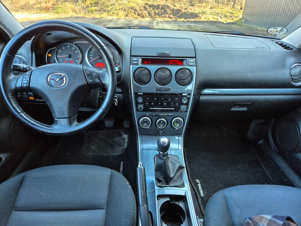 Mazda 6 2,0 Advance 4d
