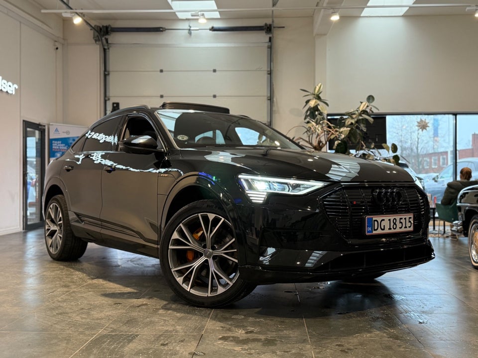 Audi e-tron 55 S-line Sportback quattro 5d