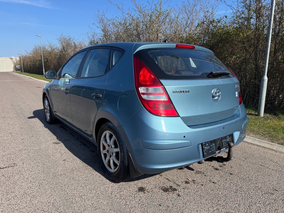 Hyundai i30 1,4 CVVT Comfort 5d