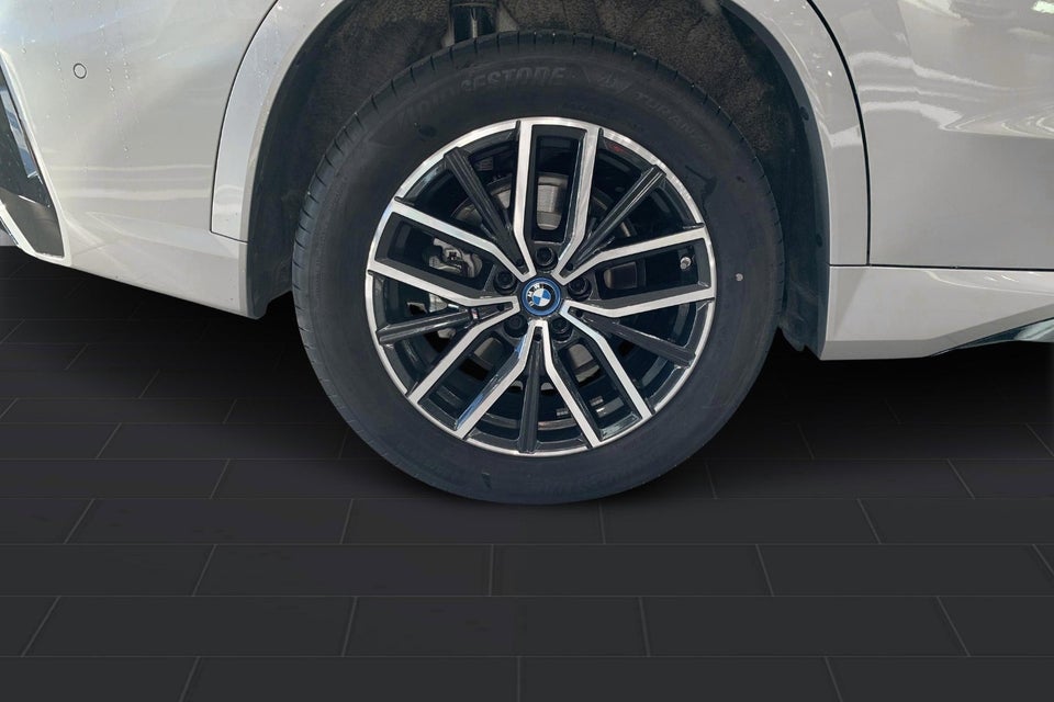 BMW iX1 eDrive20 M-Sport 5d