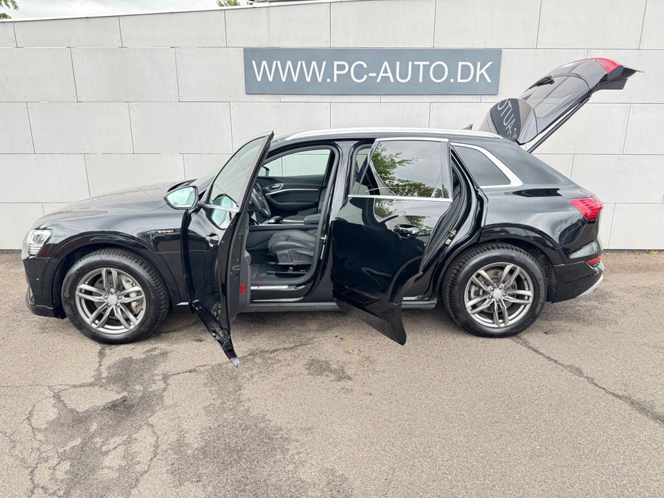 Audi e-tron 55 S-line quattro 5d