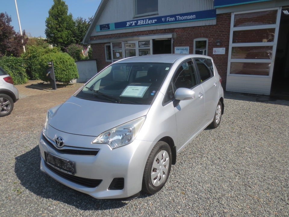 Toyota Verso-S 1,3 VVT-i T2 5d