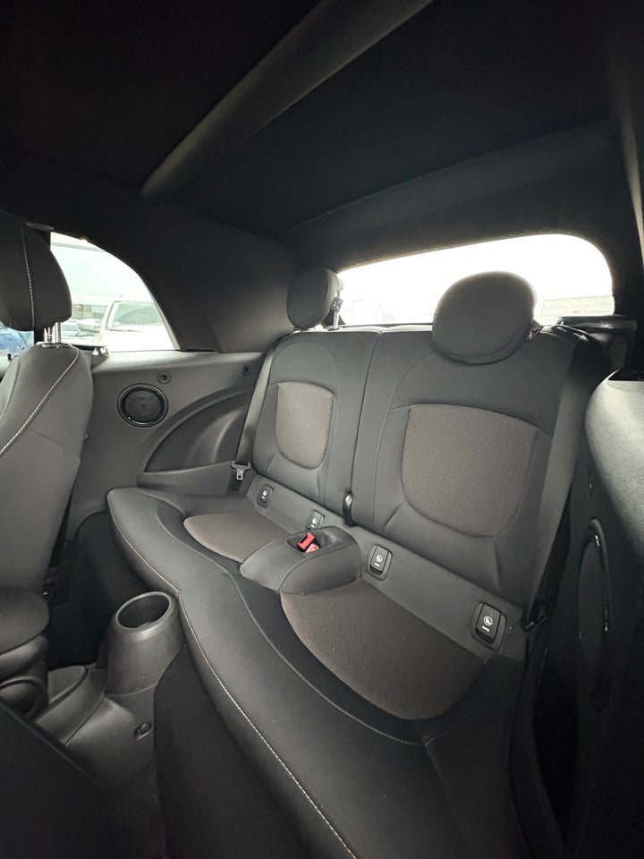 MINI Cooper 1,5 Essential Cabriolet aut. 2d