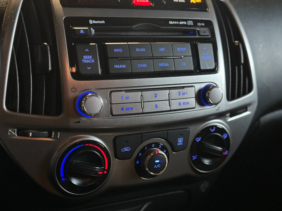 Hyundai i20 1,25 Classic XTR 5d