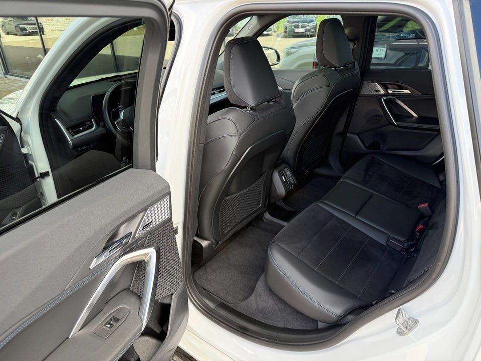BMW iX1 eDrive20 M-Sport 5d