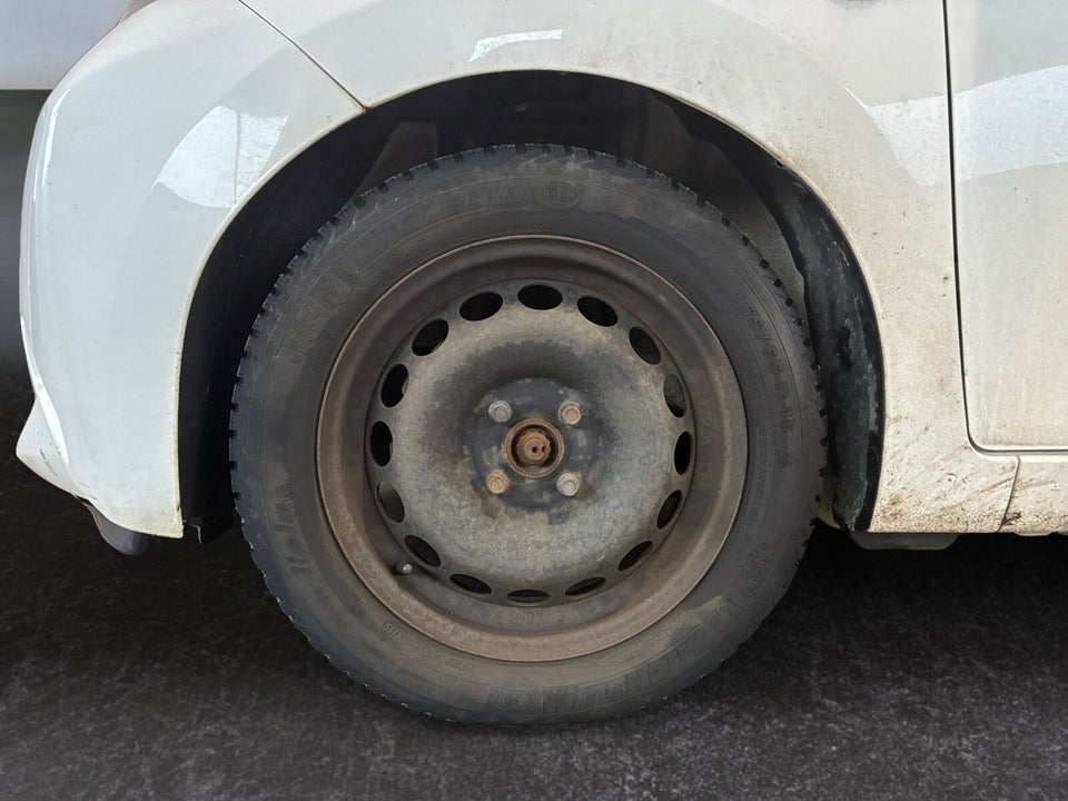 Toyota Aygo 1,0 VVT-i x-pure 5d