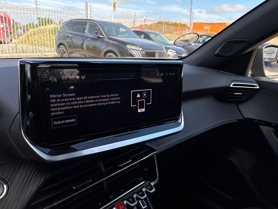 Peugeot 2008 1,2 PureTech 130 Allure EAT8 5d