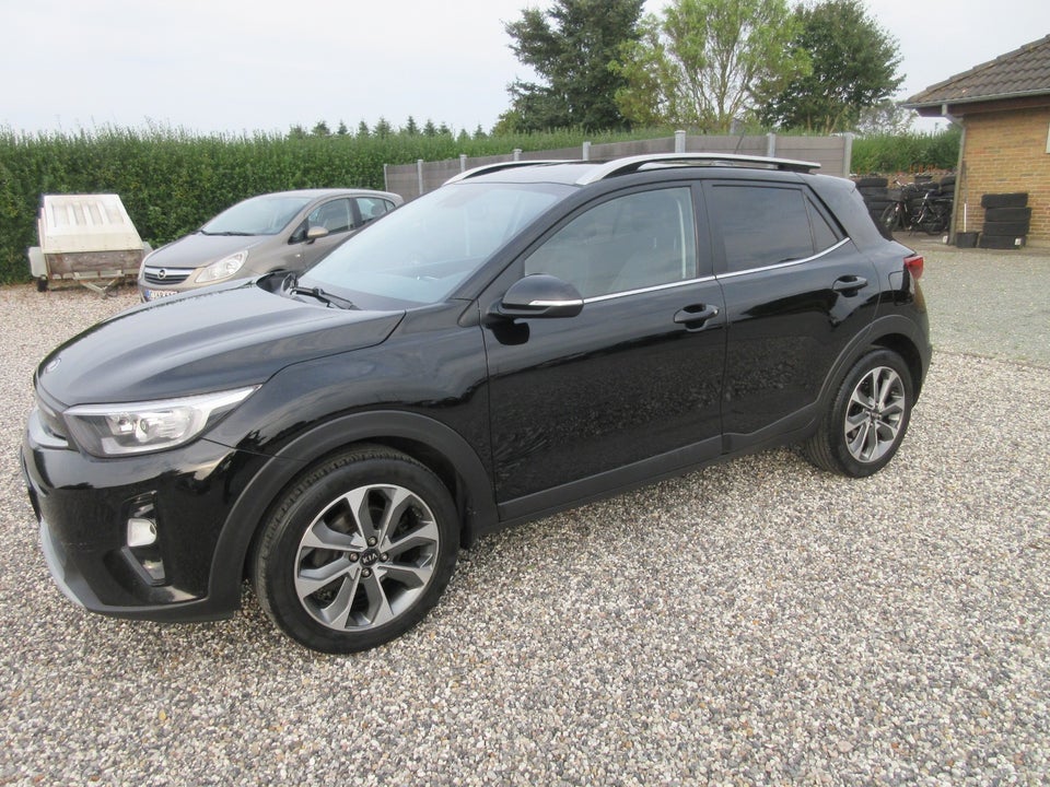 Kia Stonic 1,4 Premium 5d