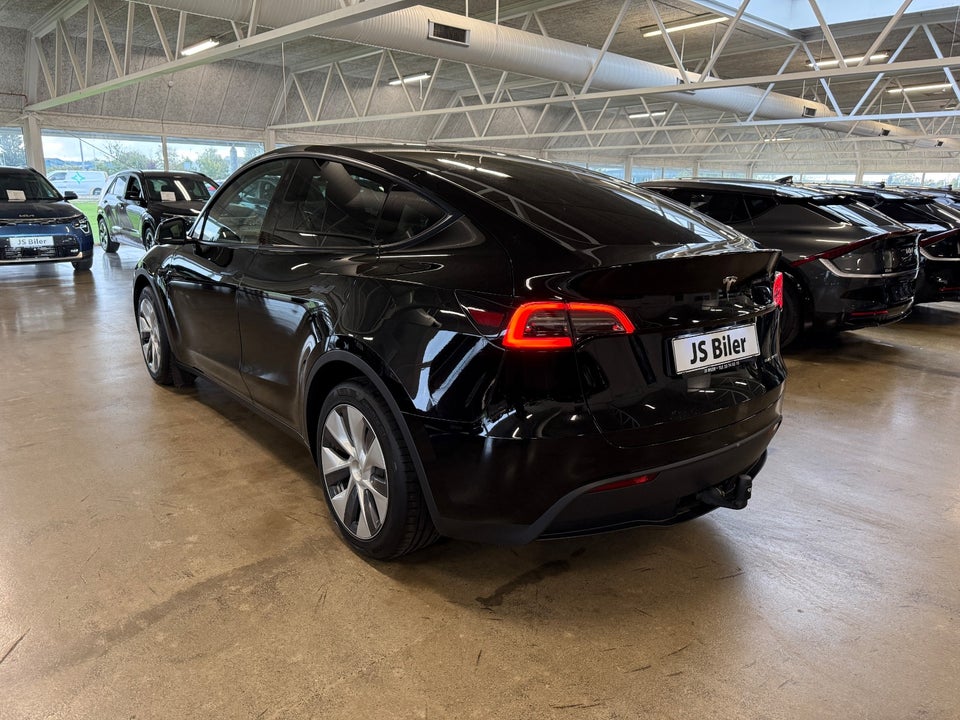 Tesla Model Y Long Range AWD 5d