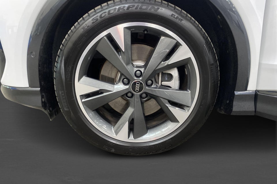 Audi Q4 e-tron 45 Progress 5d