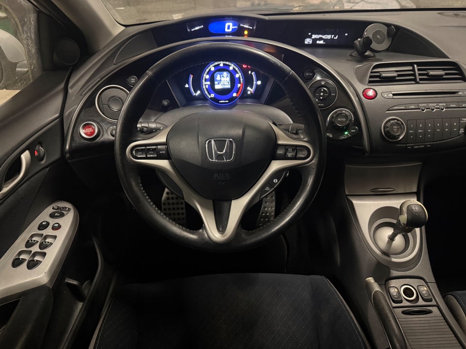 Honda Civic 1,8 Sport 5d