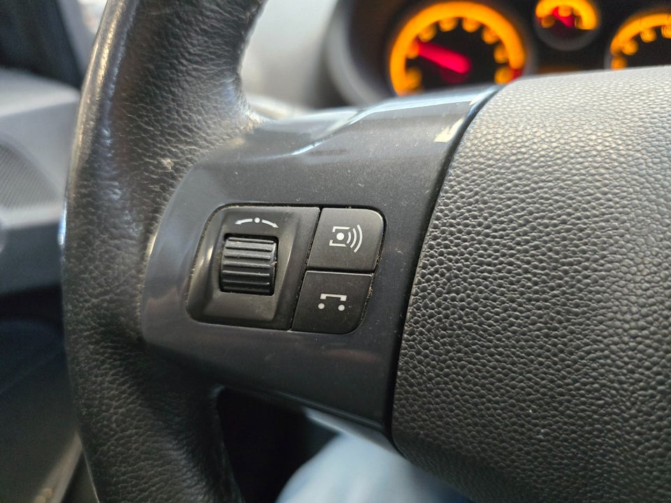 Opel Corsa 1,2 16V Cosmo 5d