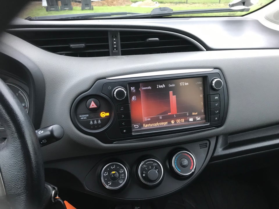 Toyota Yaris 1,0 VVT-i T2 5d