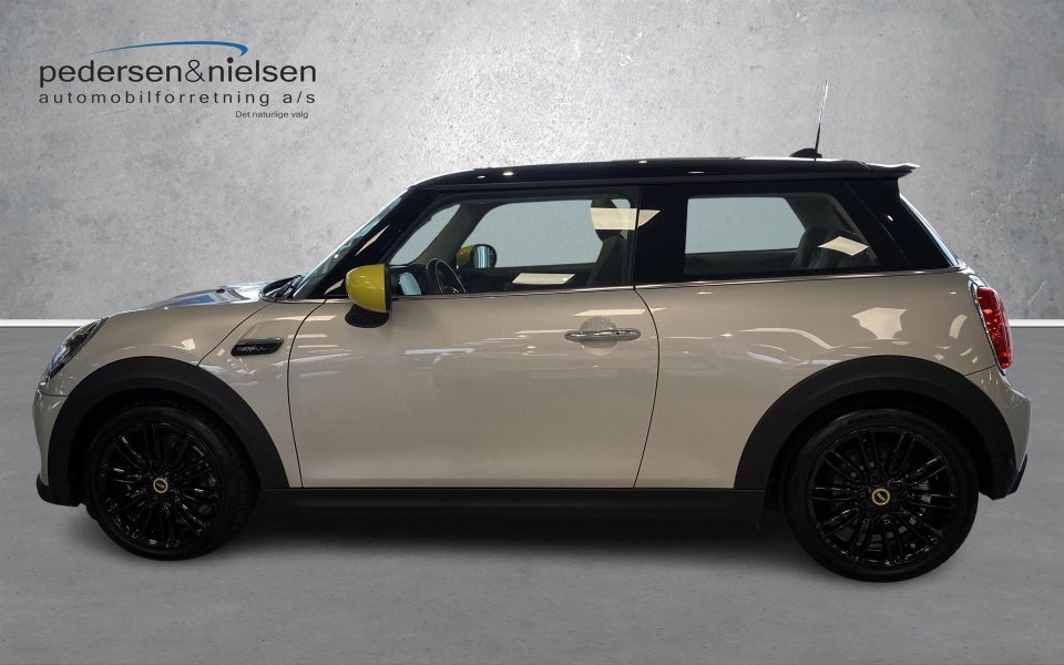 MINI Cooper SE Camden 3d