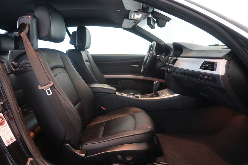 BMW 325i 3,0 Cabriolet Steptr. 2d