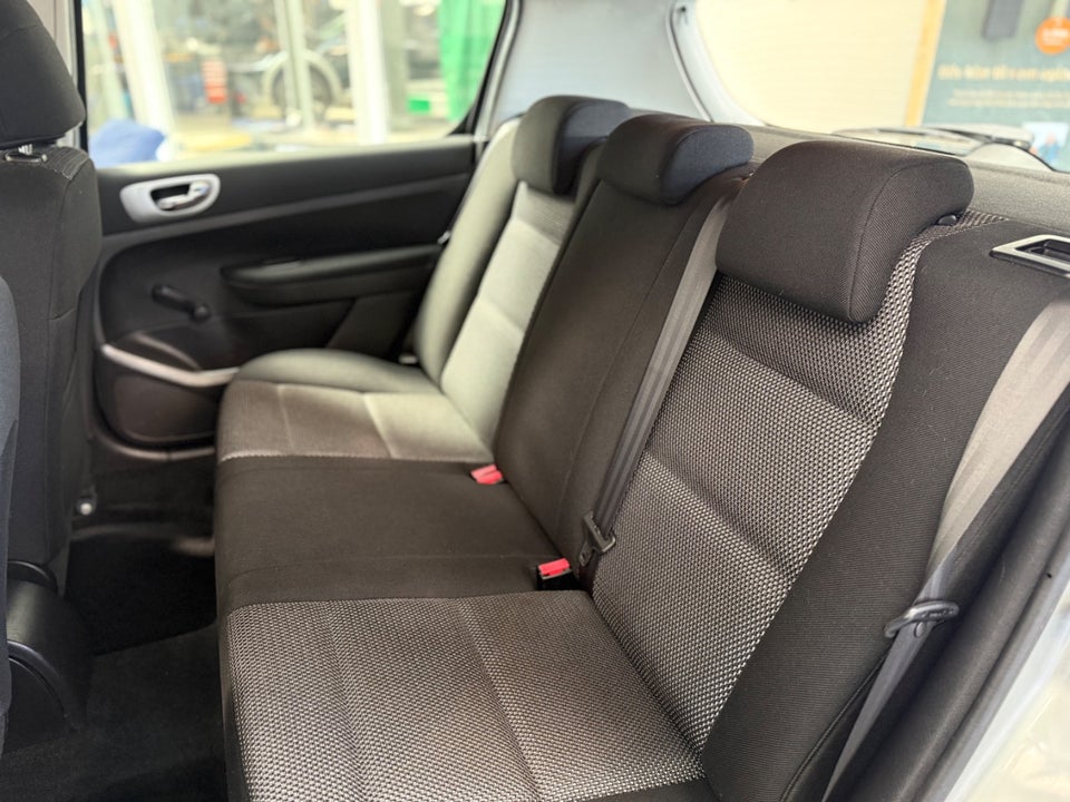 Peugeot 307 1,6 HDi 109 Creative 5d
