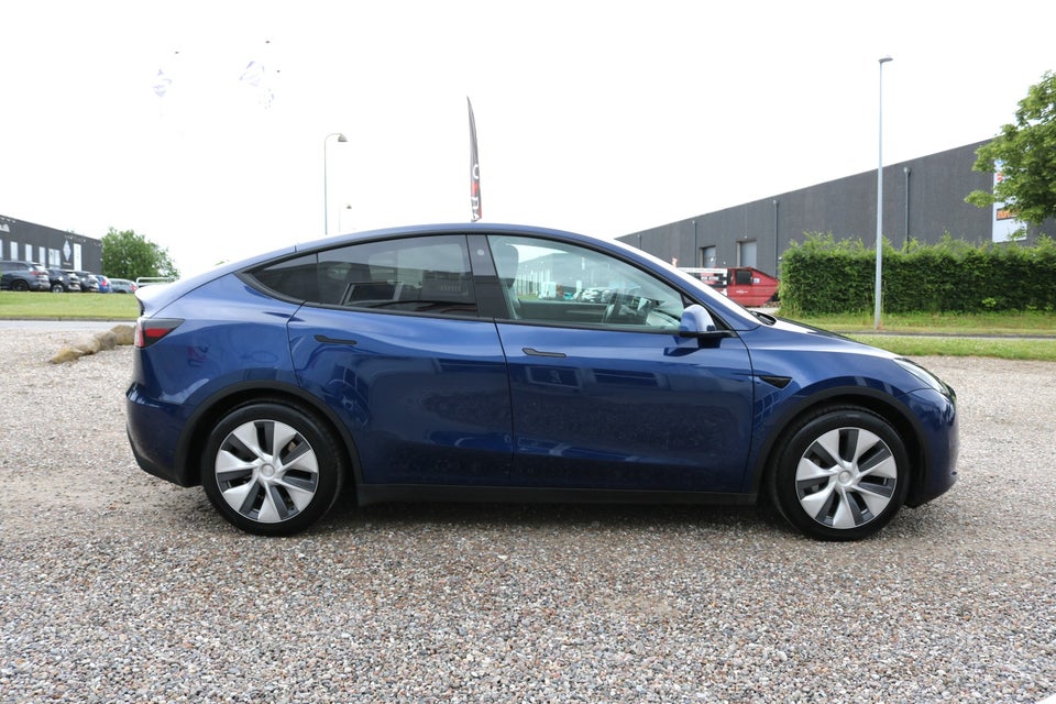 Tesla Model Y RWD 5d