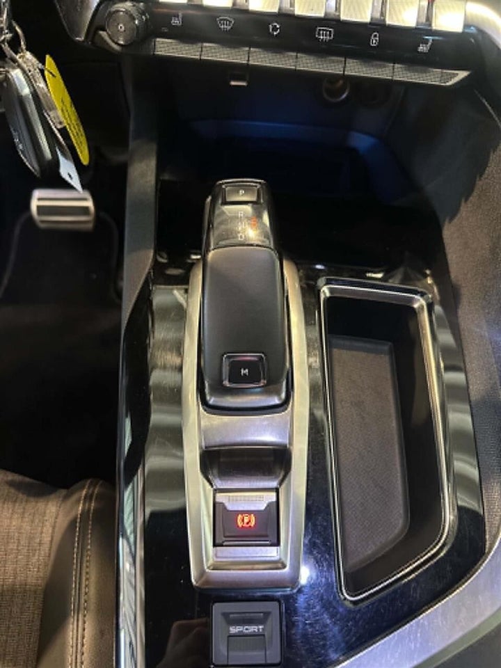 Peugeot 3008 1,2 PureTech 130 GT Line EAT8 5d